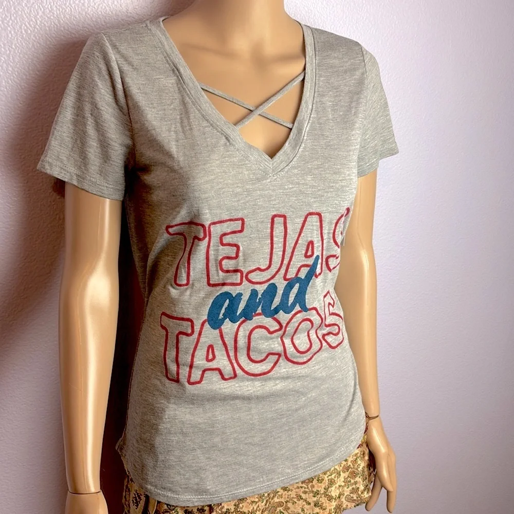 Urban Outfitters Gray Tee Fun Te Jas and Tacos and cute dramatic V neckline